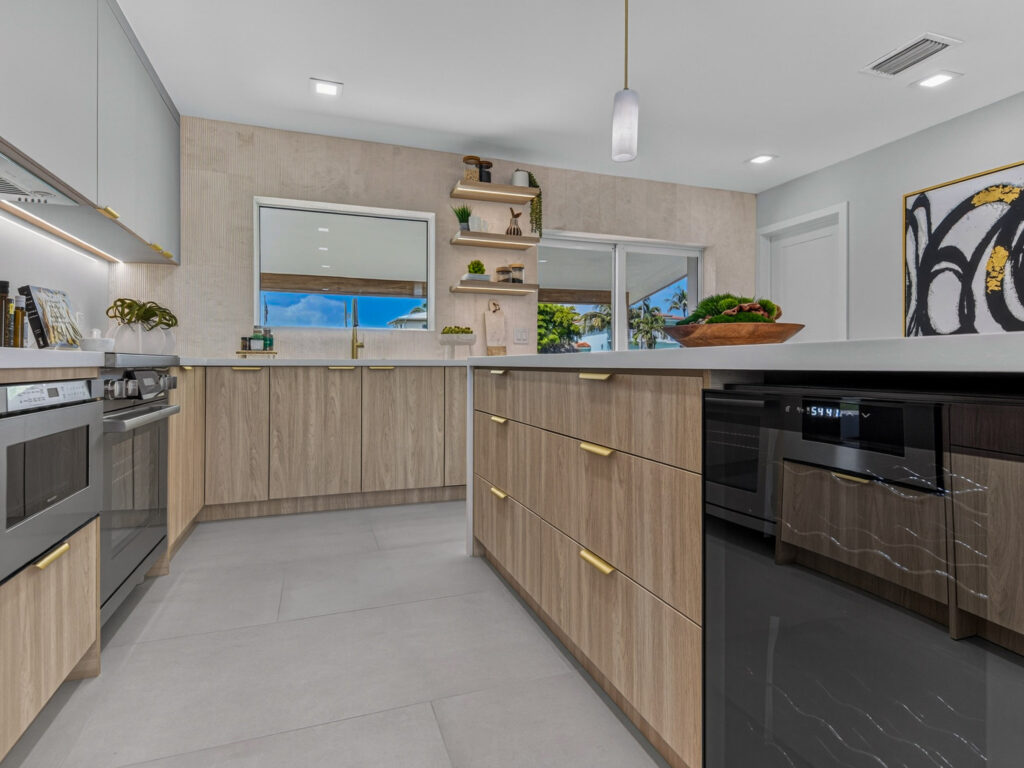 Panel-ready wall ovens and integrated refrigeration in the kitchen